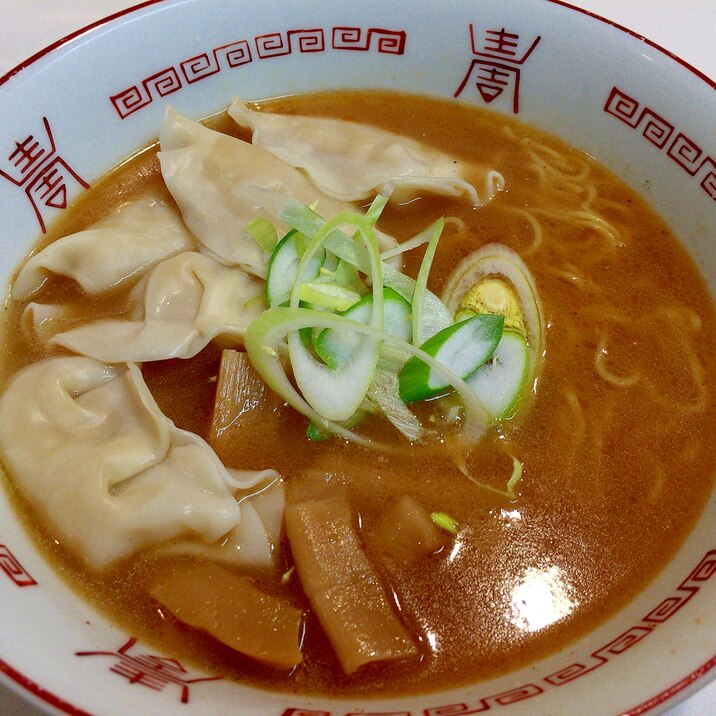 簡単ボリュームアップ☆美味しい餃子ラーメン